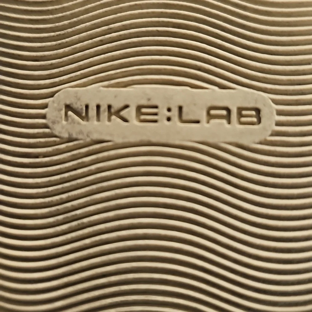Gold Ballet Flats with Bow. G Series By‎ NIKE:LAB. Size 7.5.B. Gold and Mesh